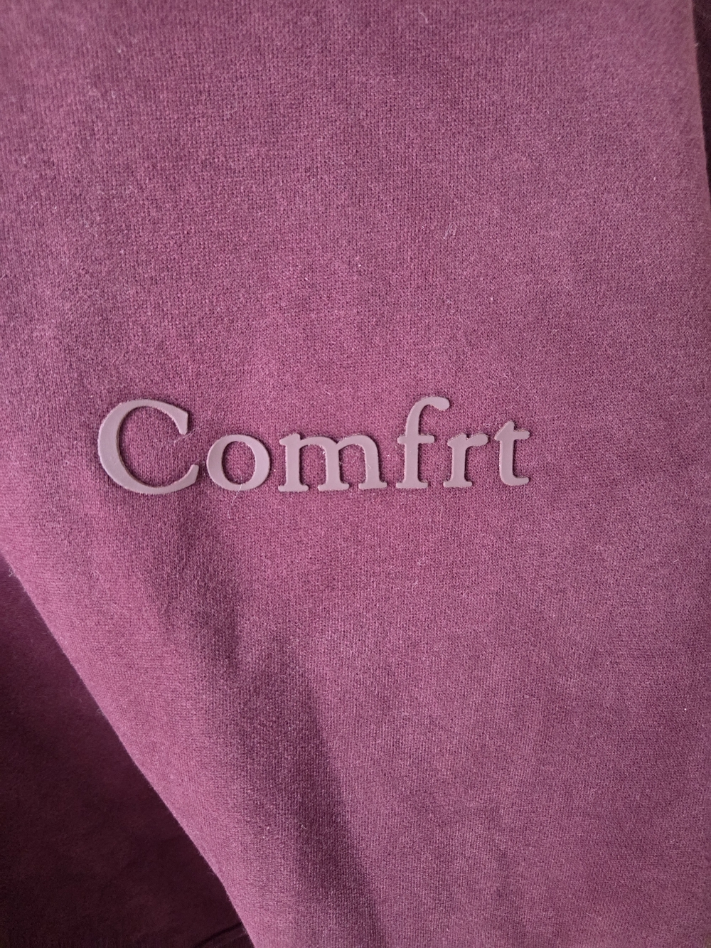 Comfrt Minimalist Hoodie - Maroon